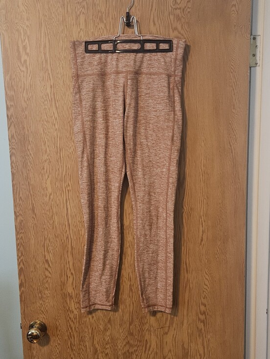 Aritzia Pants - Aritzia soft leggings